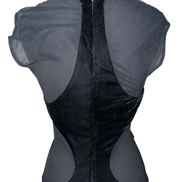 Johnathan Kayne Velvet Gown with cut outs size 10 NWT - Picture 4 of 6